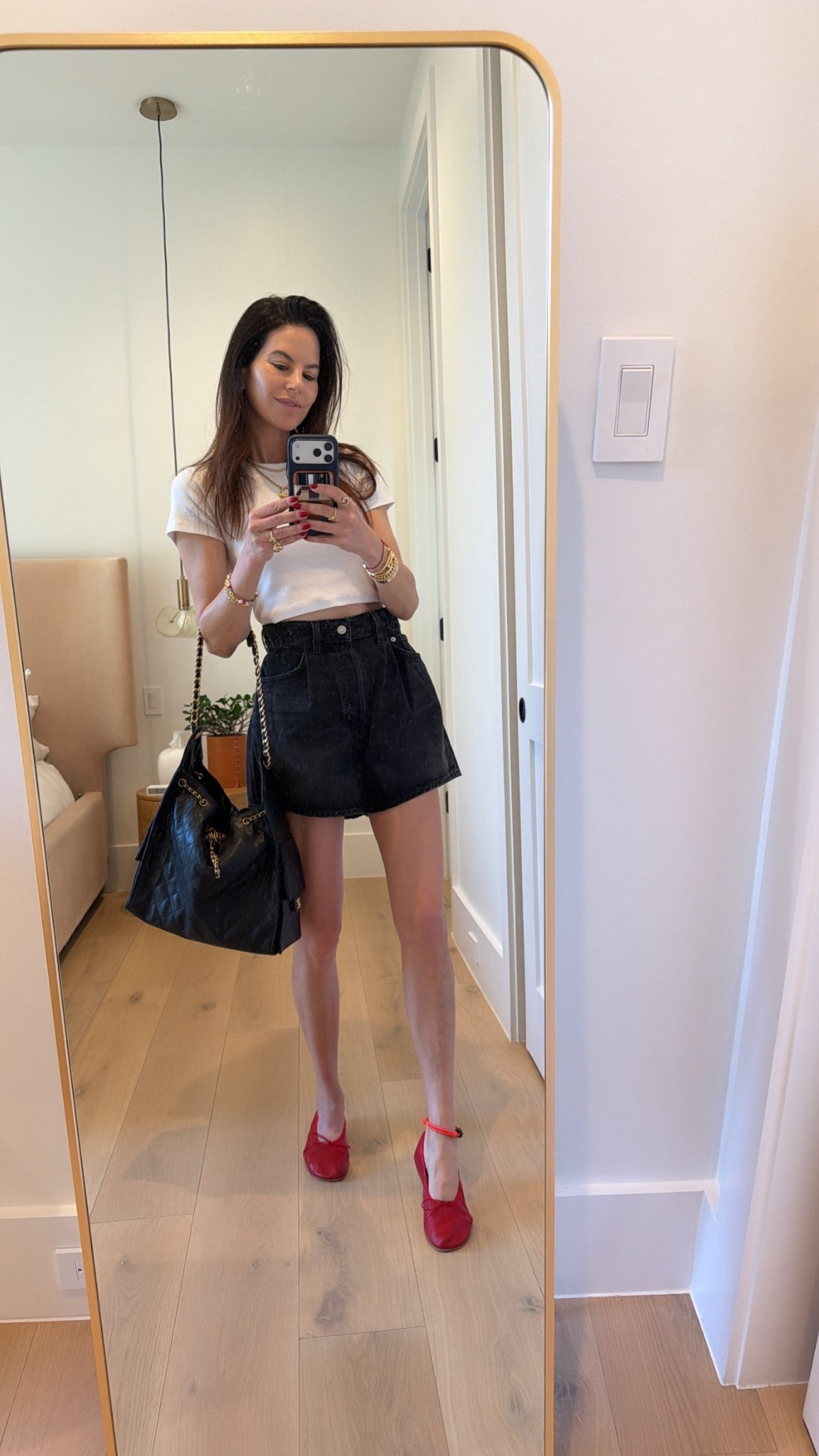 Perfect everyday spring outfit! Love how these shorts cinch at the waist   Linked looks for less of my outfit!

Women’s fashion, spring fashion, spring style, spring outfits, spring outfit inspo, spring ootd, women’s spring outfit, winter to spring style, winter to spring transitional outfit, chic style, mom fashion, mom style 



#LTKootd #LTKSeasonal #LTKOver40