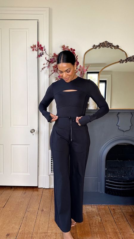 Wide Leg Pants perfect to wear anywhere - lounging, running errands, yoga, and pilates! High waisted, stretchy, pockets, and so comfy! Use code AMG20 for 20% off purchase until 12/31
@neiwaiofficial #sponsored #NEIWAI #MadetoLivein #NEIWAIfriends


#LTKstyletip #LTKover40 #LTKHoliday