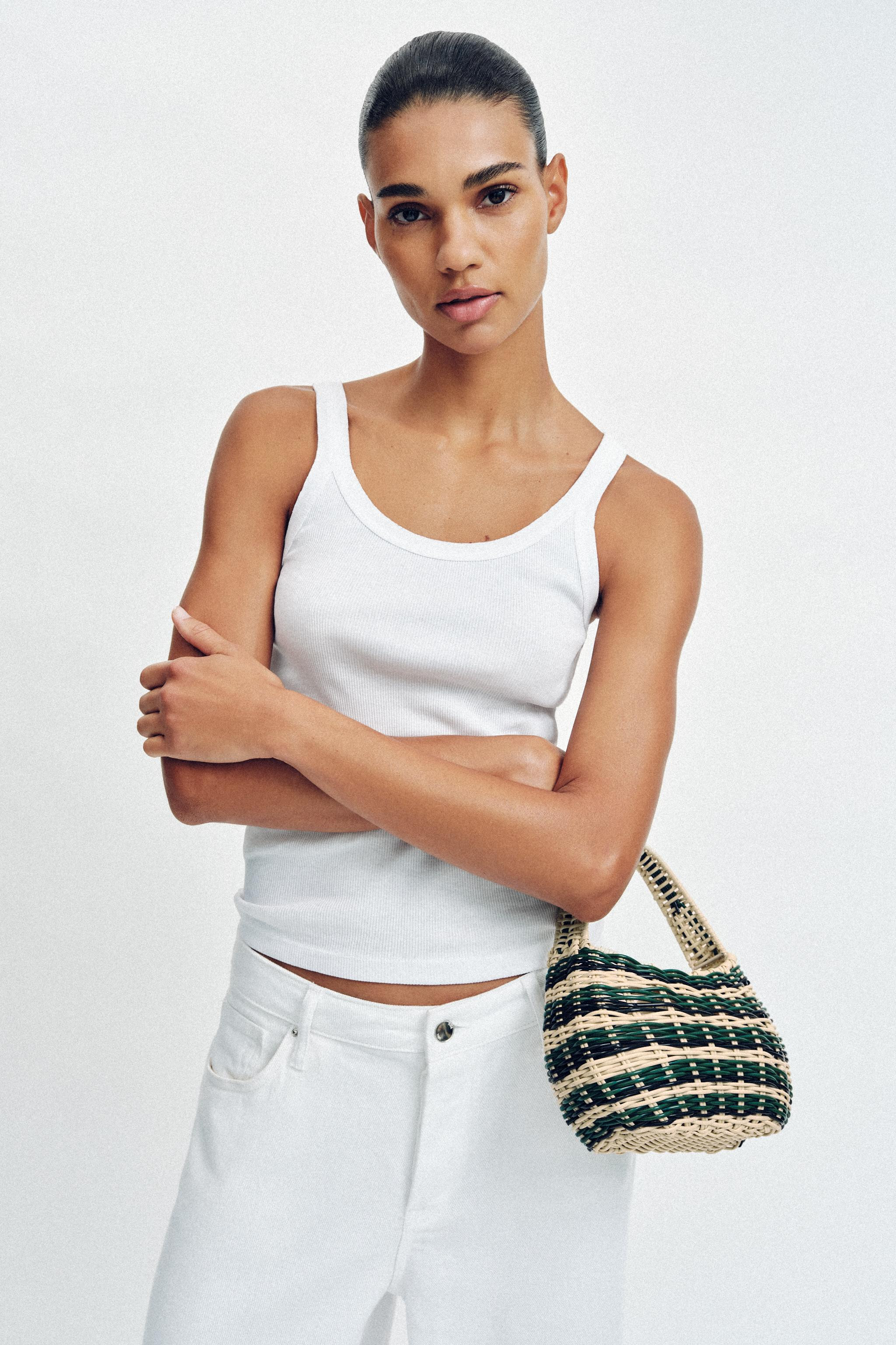 RIGID WOVEN HANDBAG | Zara Canada