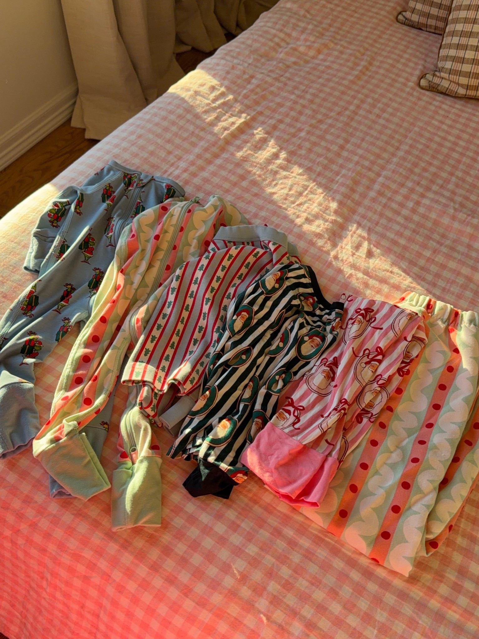 Christmas matchy kids pajamas!!
