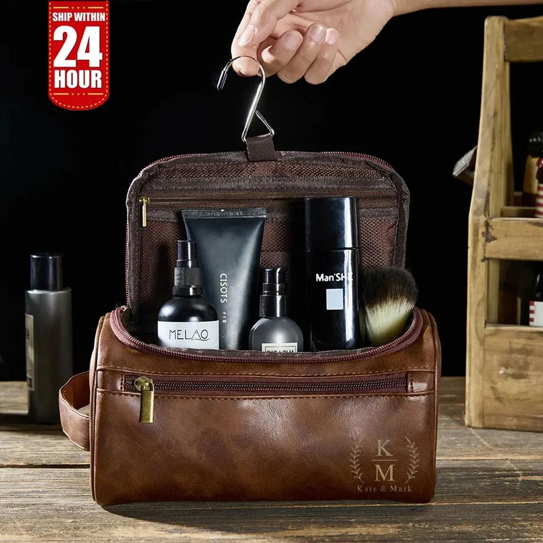 Personalised Leather Toiletry Bag, Leather Dopp Bag, Groomsmen Gift, Birthday Gift for Dad, Men's... | Etsy (US)