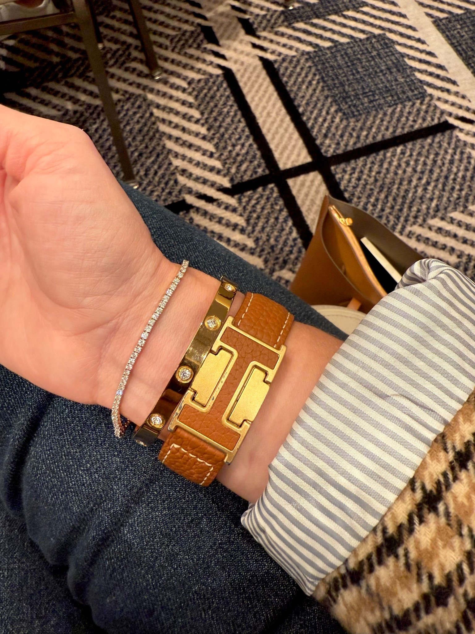 Business casual wrist stack

#LTKSeasonal #LTKFindsUnder50 #LTKCon