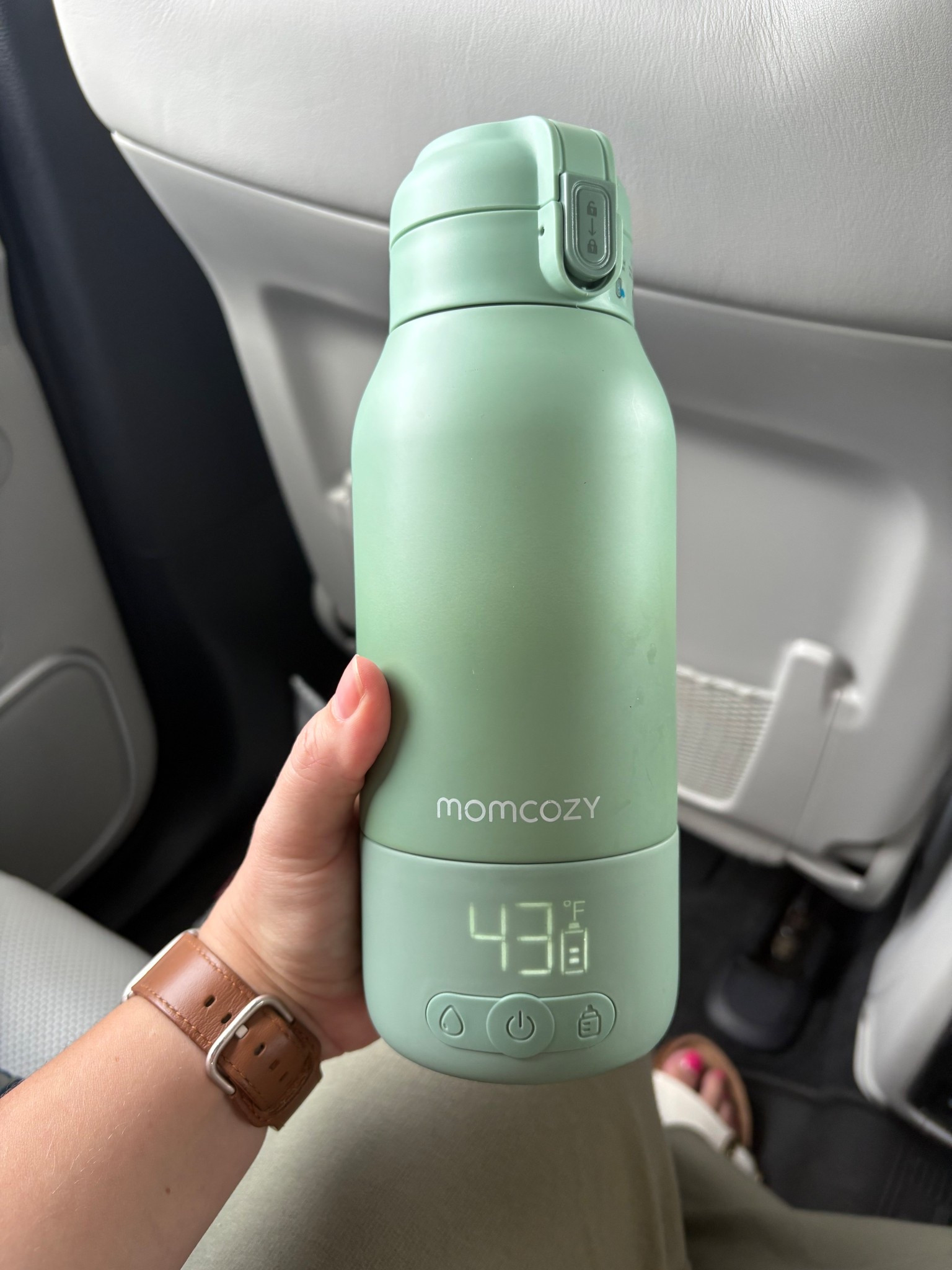 Must have baby item! Portable bottle warmer! For breast milk, water or formula! 