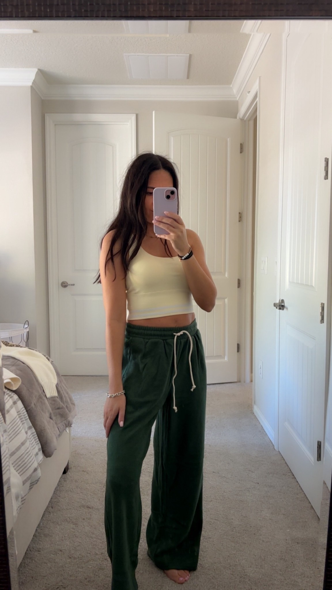 The coziest Sherpa trousers are 40% off at aerie 

#LTKCyberWeek #LTKSaleAlert #LTKGiftGuide
