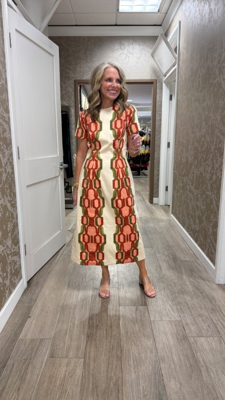 This dress is reversible. Wearing size 4

#LTKspringtrends #LTKOver40 #LTKWedding