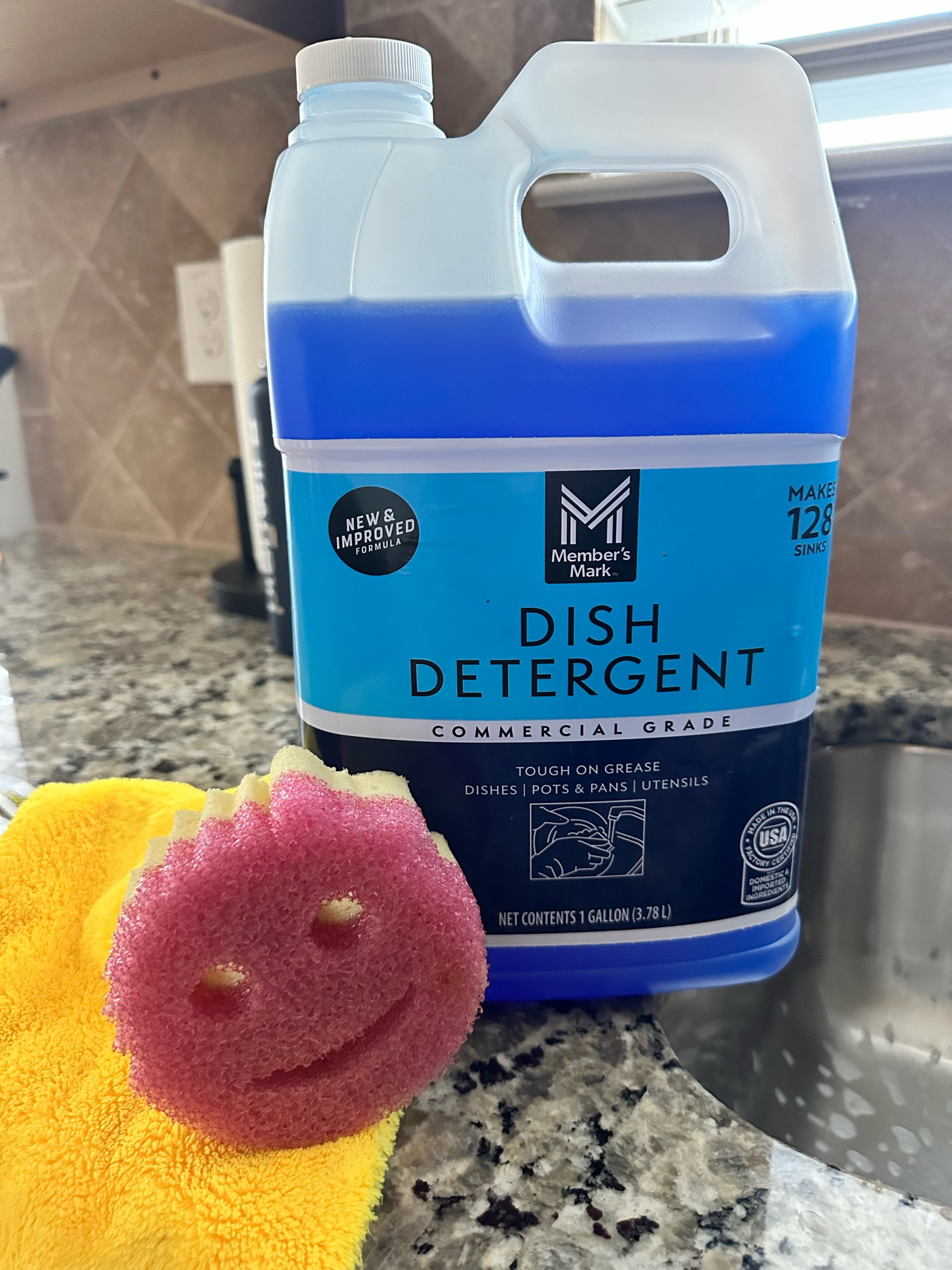 I was hesitant to try an off brand dish detergent but this is just as good if not better! Member Mark does it again! 

#LTKKids #LTKFamily #LTKHome