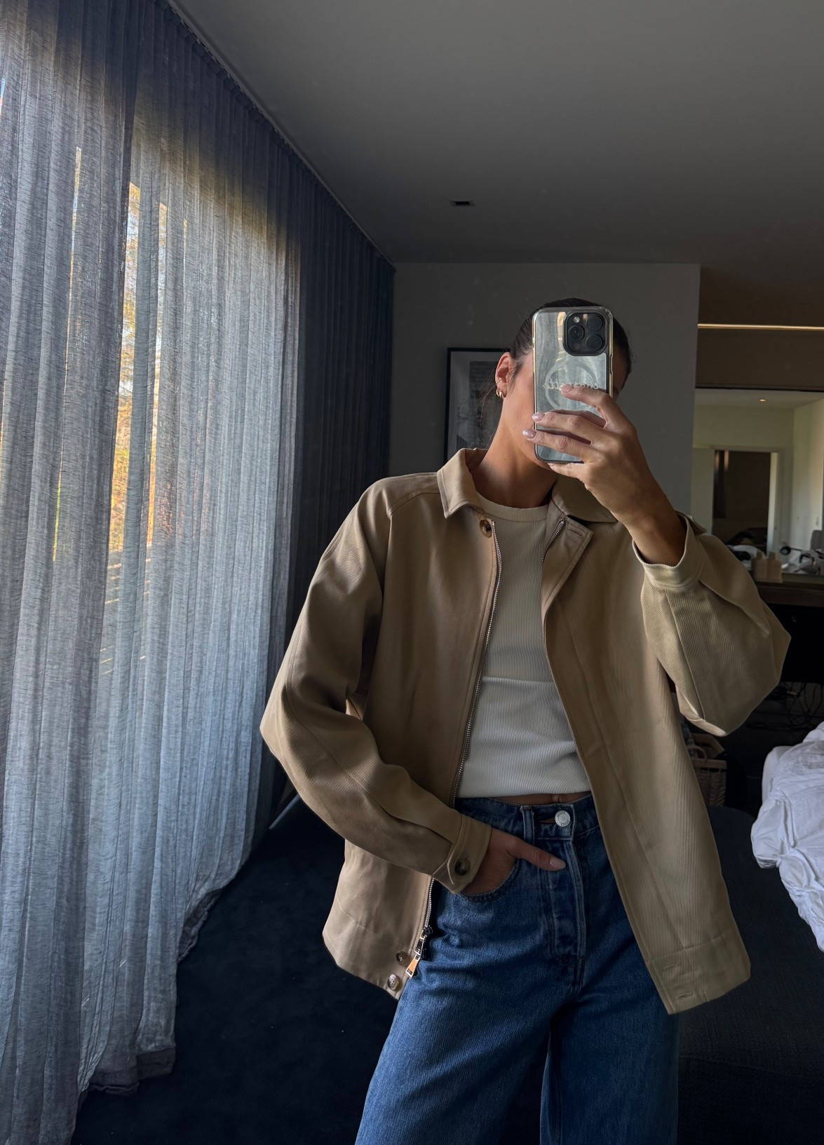 Best canvas jacket going around!
I got a size S for a more oversized look
Tank is Vehla!

#LTKjeans #LTKstyletip #LTKaustralia