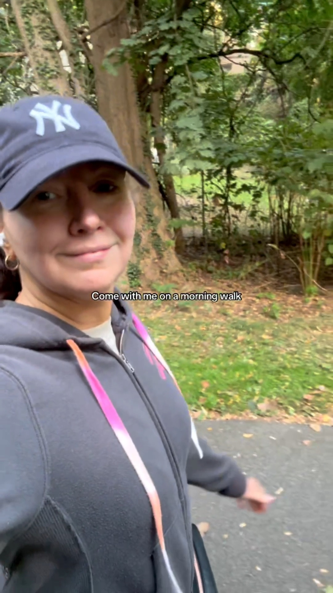 Neutral layers and easy comfort — Brooks sneakers, Yankees hat, and an oversized hoodie (wearing size small). Ideal for cool, coffee-in-hand mornings. #LTKFinds #FallAesthetic #MorningRoutine 

#LTKActive