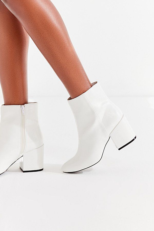 UO Margot Patent Boot - White 6 at Urban Outfitters | Urban Outfitters (US and RoW)