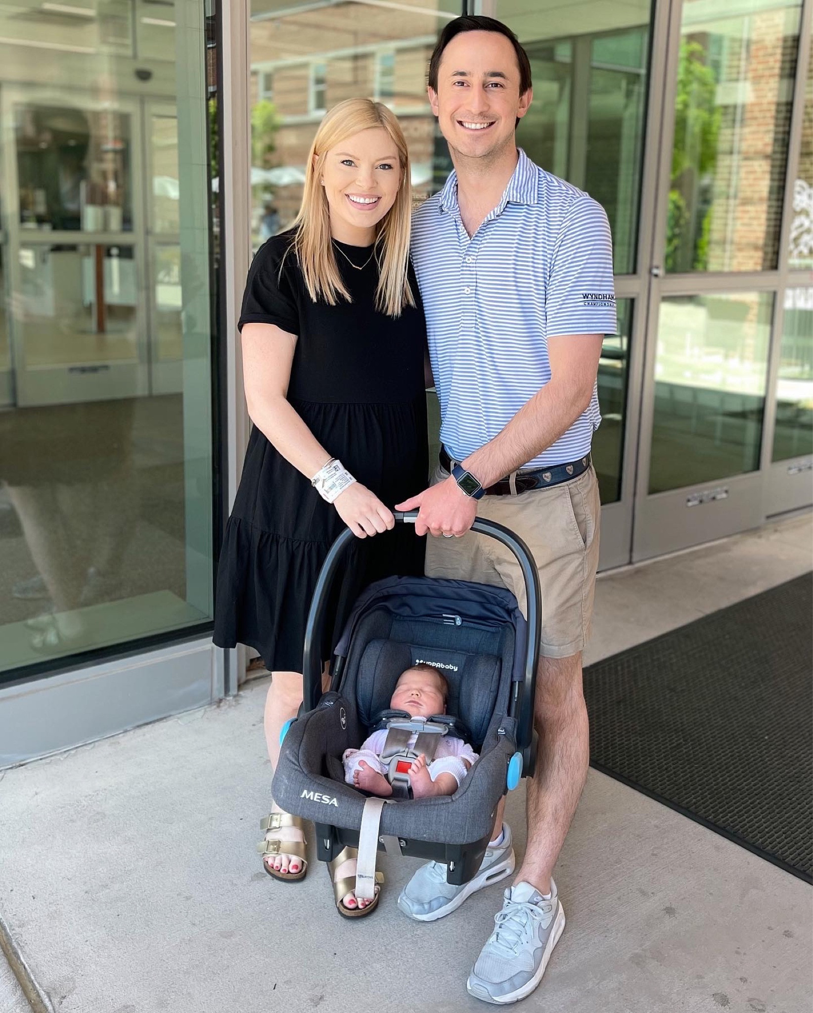 Old navy dress, going home outfit, maternity dress, pregnancy look. 

Sized up to a medium for pregnancy belly/postpartum 

#LTKbump #LTKfamily #LTKFind