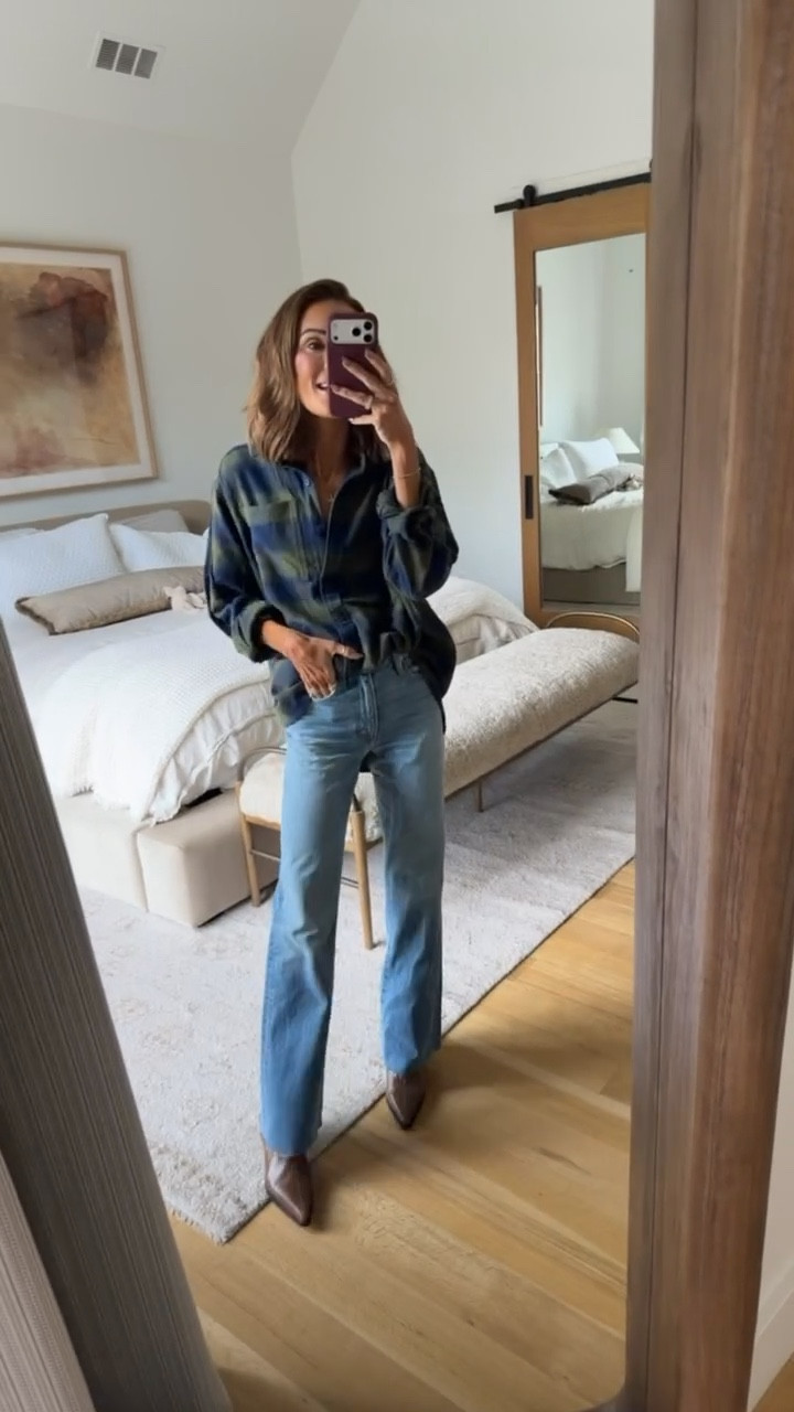 that same flannel looks SO cute with jeans too! 🫶🏼 40% off rn! 🙌🏼

#LTKCyberWeek