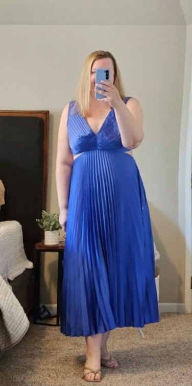 This dress is so gorgeous. I am in the XL. It comes in multiple colors.  Wedding guest dress. Shower dress. Spring dress.

#LTKwedding #LTKmidsize #LTKstyletip