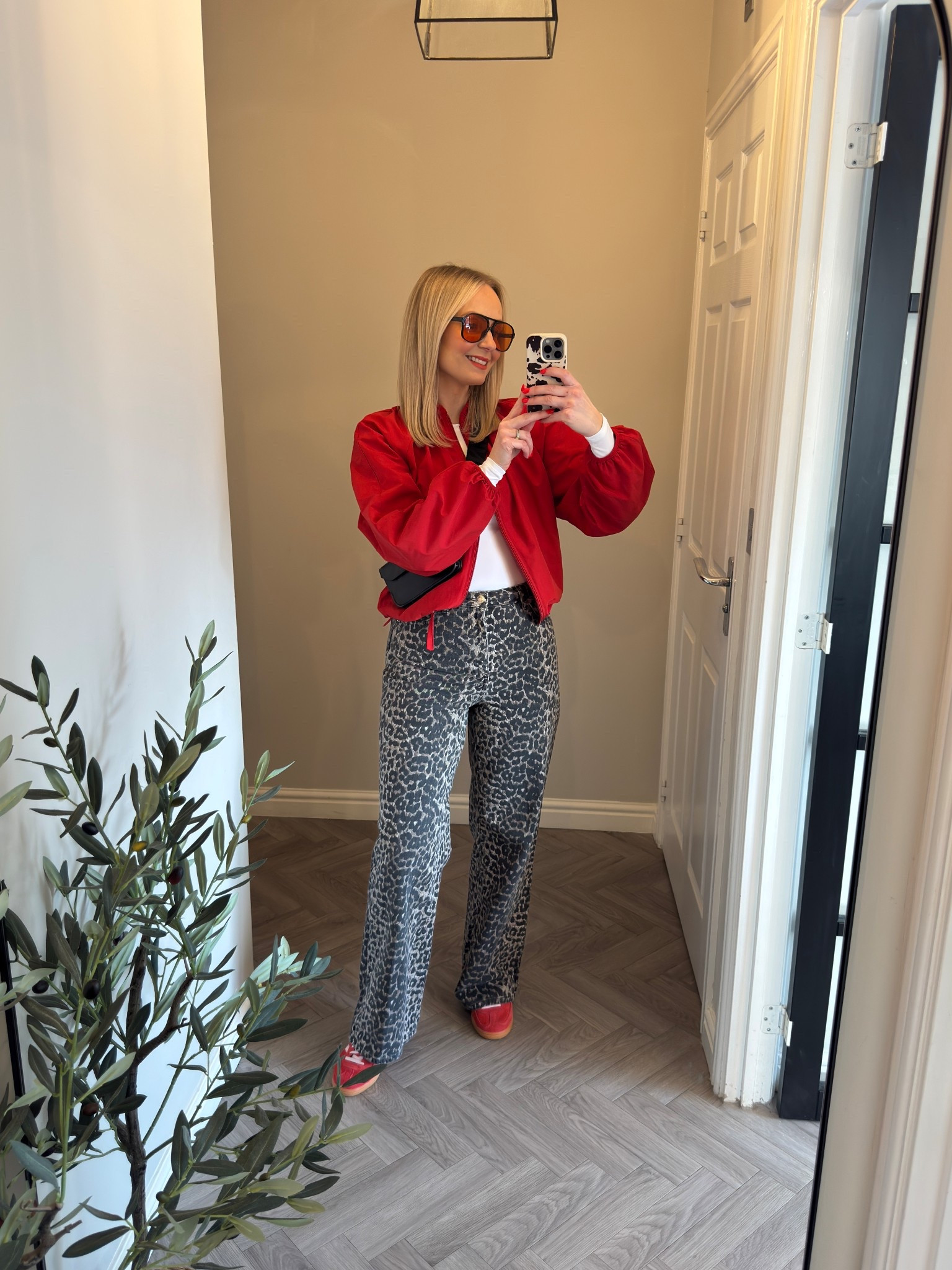 ♥️💋

Sizes: 
• Jacket XS
• Jeans 10 regular 

#LTKdayinmylife #LTKmomlife #LTKgrwm