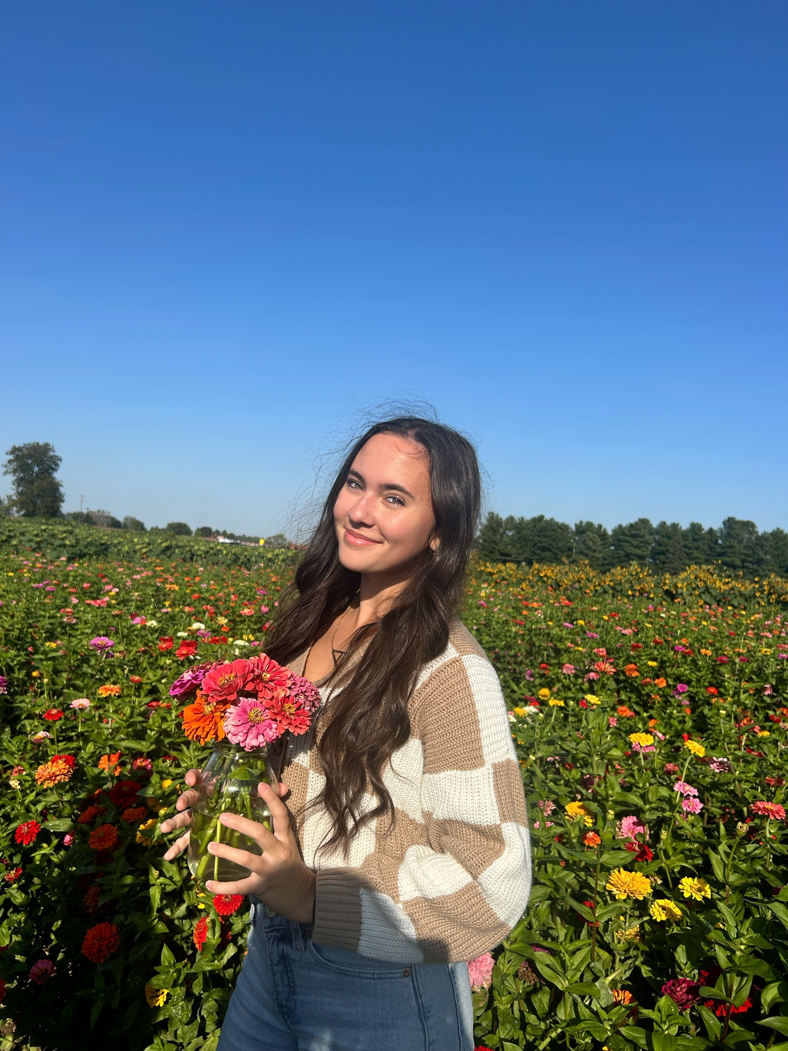 Flower field picking outfit 

#LTKSeasonal #LTKStyleTip #LTKBeauty
