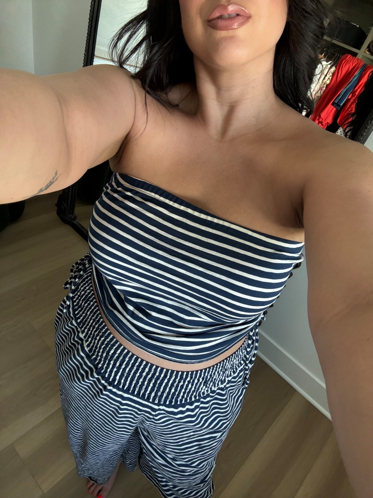 Size xl top
Xxl bottoms 
Midsize casual ootd 

#LTKootd #LTKMidsize #LTKgrwm