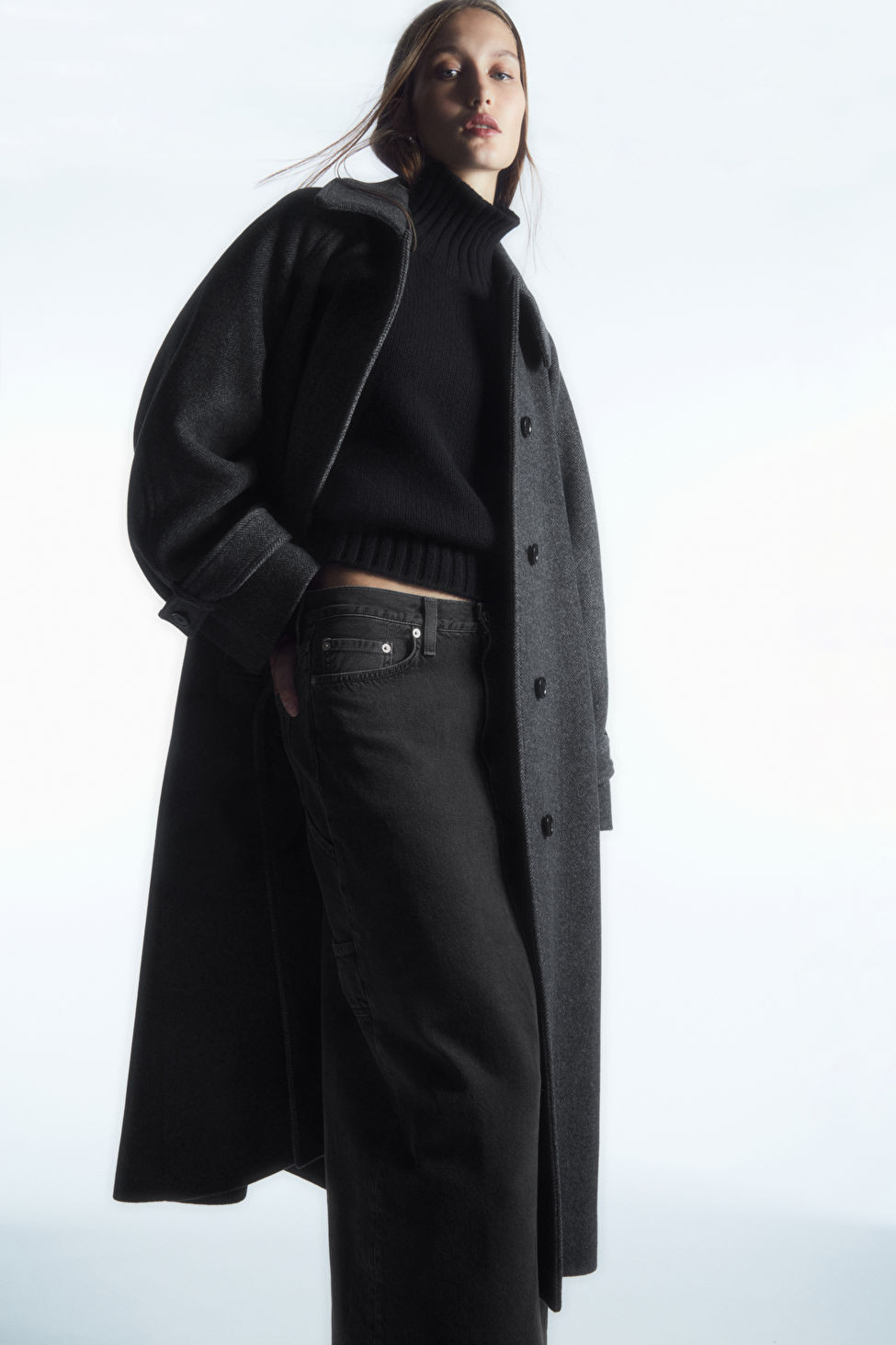OVERSIZED ROUNDED WOOL COAT | COS (US)