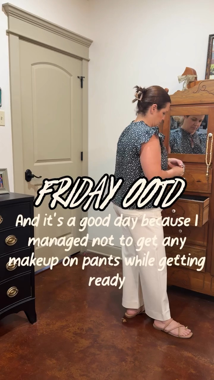 @walmartstyle for the win!!! What a cute easy little outfit of the day!!! 

The most comfortable pants in the world paired with the cutest little floral top. 
Wearing the large in both. I have these pants in every color and they are the perfect work pant. This little floral top comes in the cutest colors and both are so affordable for great workwear. 

#workwear #walmartworkwear #walmartfashion #affordablefashion #fridayfashion

#LTKMidsize #LTKootd #LTKgrwm