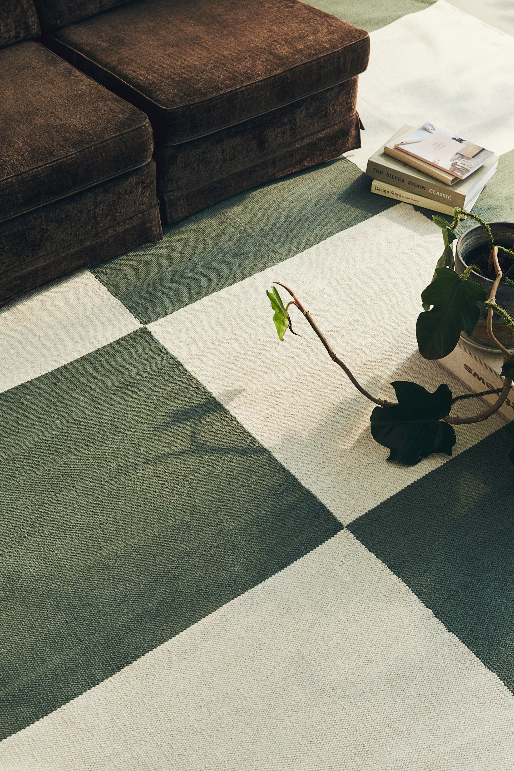 Checked Cotton Rug - Khaki green/checked - Home All | H&M US | H&M (US + CA)