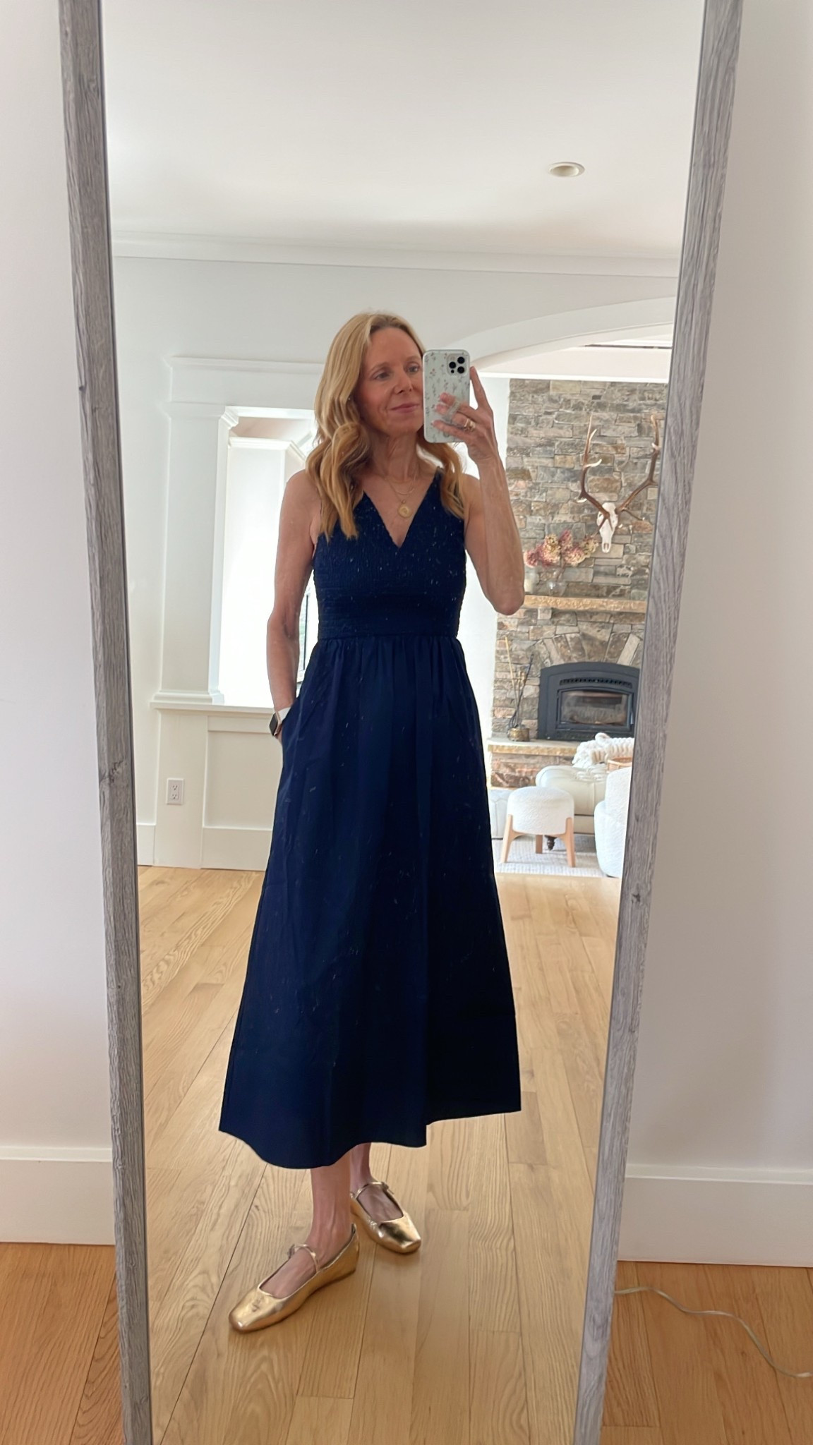Timeless elegance in this navy dress  

#LTKBeauty #LTKStyleTip #LTKSeasonal