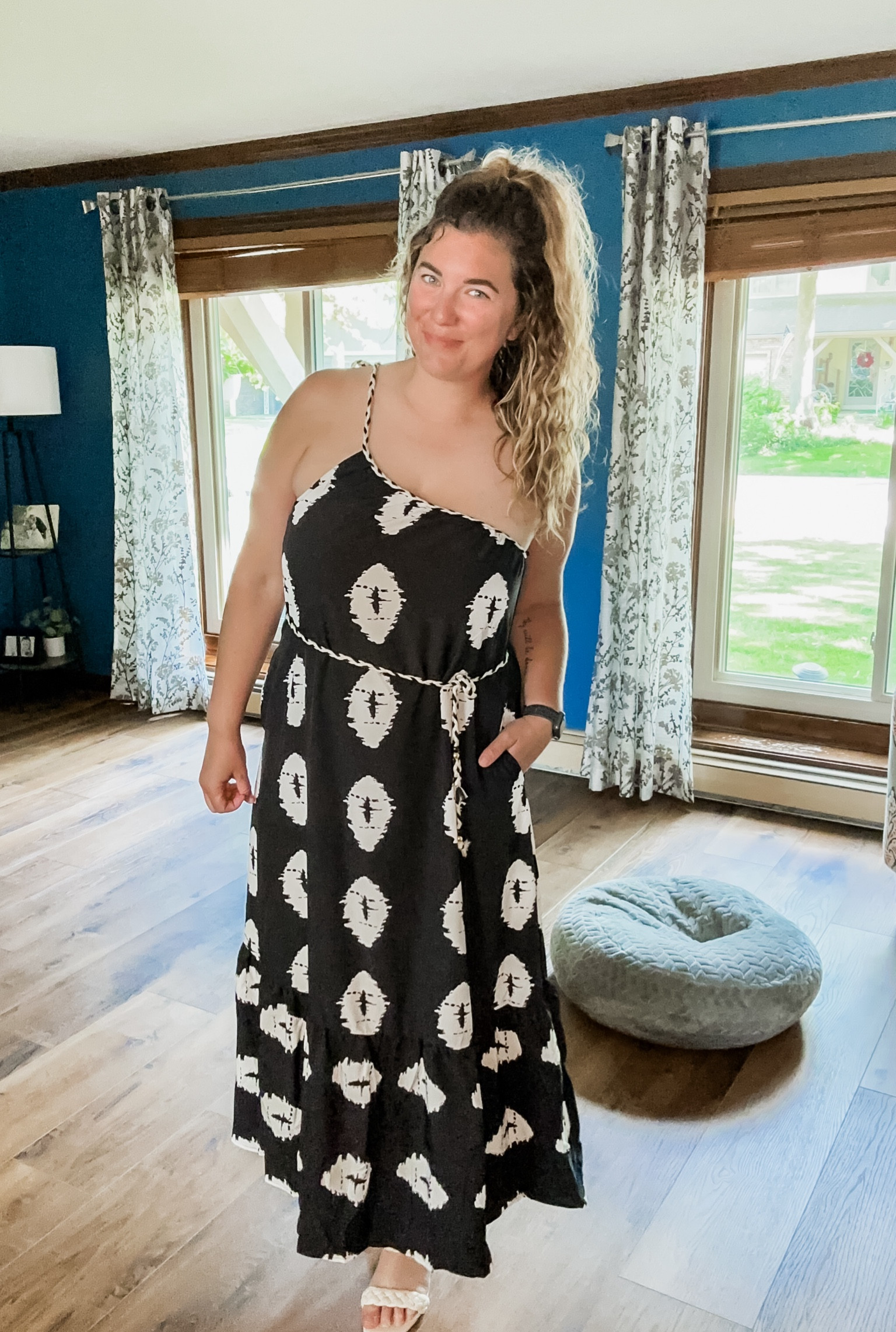 Summer dress
Perfect for vacay and date nights!

#LTKMidsize #LTKStyleTip #LTKFindsUnder50