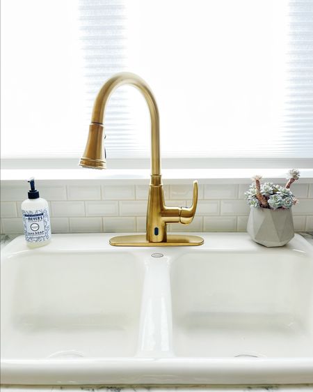The upgrade we should have given our kitchen 3 years ago. Touchless brushed gold pull down sprayer kitchen faucet. Deck plate included, but optional  

#LTKHome #LTKSaleAlert
