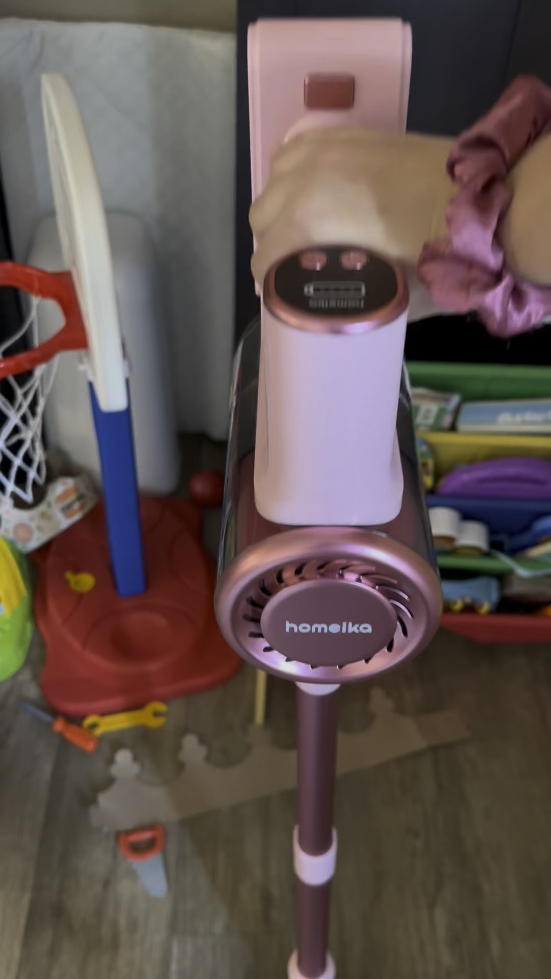 Having kids my floor is always a mess! Crumbs are dropped when eating at the table for a meal or eating a snack in the living room! This vacuum is amazing! It works on all floors and does an amazing job! #LTKhome #LTKfamily

#LTKVideo