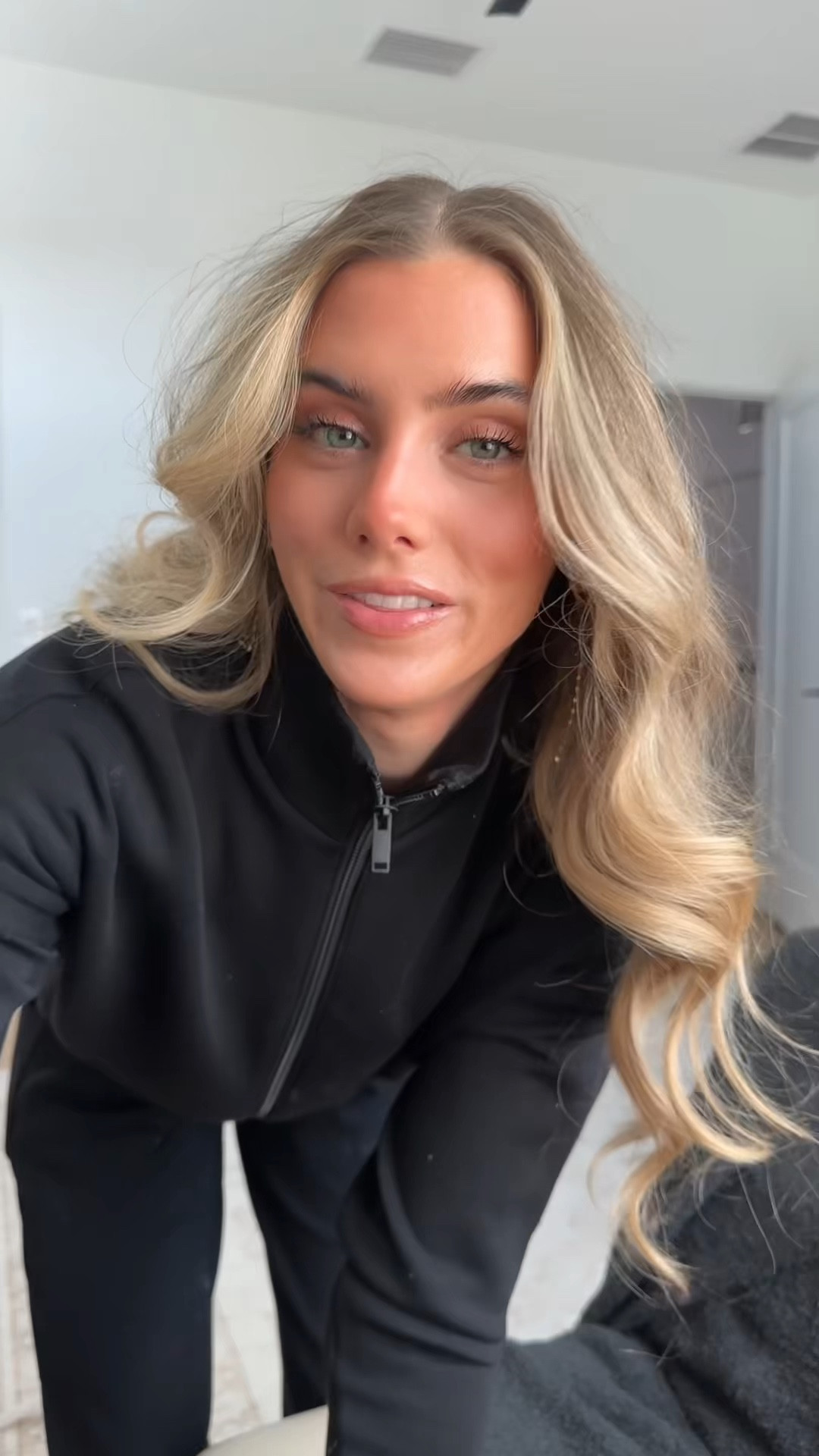 The Detangler Brush for medium hair in Tan is your go-to for smooth, pain-free styling. It easily works through knots without tugging or breaking delicate strands, making it the perfect detangling brush for medium hair.

Medium Hair Detangler Benefits:

✔ Gentle Glide Bristles — Smooth detangling without breakage
✔ Comfortable Grip — Iconic coil handle, ergonomic and stylish
✔ Built-In Mirror & Storage — For on-the-go styling
✔ Removable Cleaner — Quick, mess-free maintenance
✔ Anti-Static Bristles

#LTKgrwm #LTKselfcare #LTKBeauty