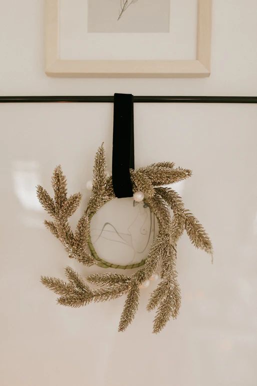 Edith Pine Berry Wreath - 2 Sizes | THELIFESTYLEDCO
