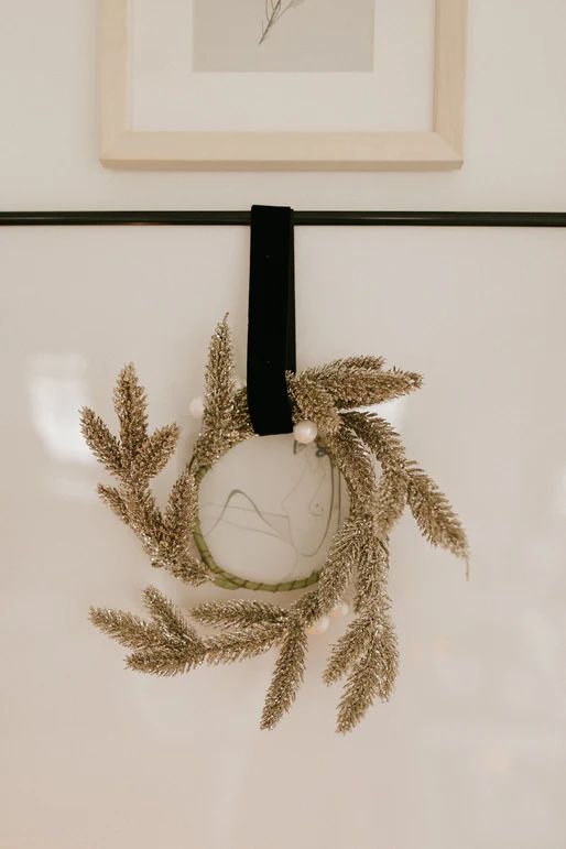 Edith Pine Berry Wreath - 2 Sizes | THELIFESTYLEDCO