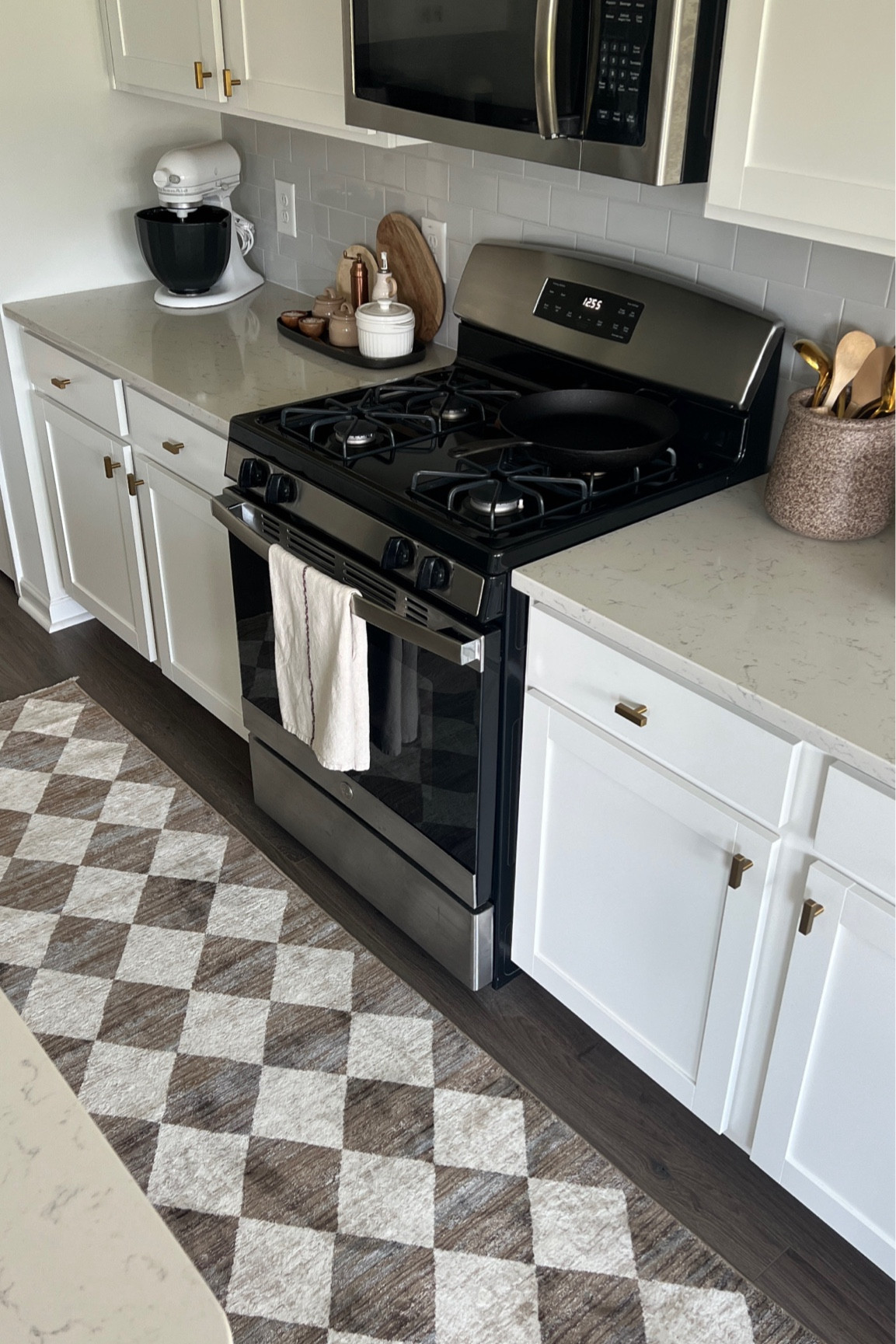 Obsessed with this runner for fall