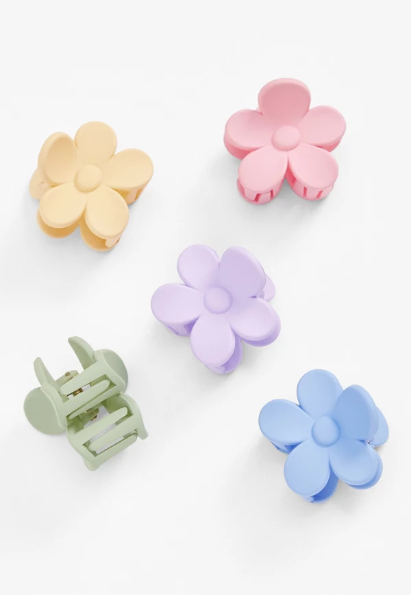 5 Pack Pastel Floral Claw Hair Clips | Maurices