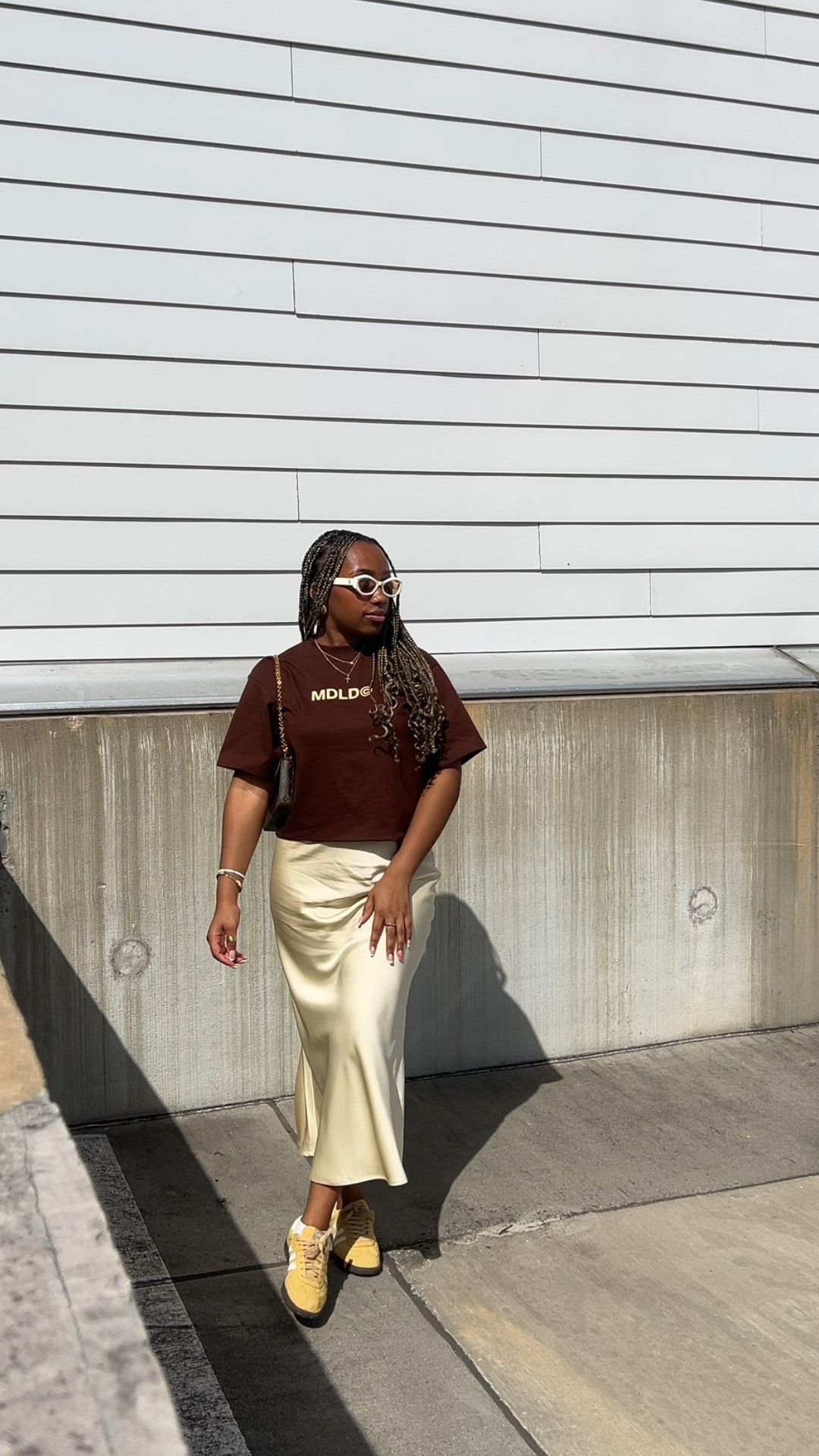 Day 1 💛 ootd

30 days of outfits, satin midi skirt, adidas sambas, spring outfit

#LTKStyleTip #LTKFindsUnder50