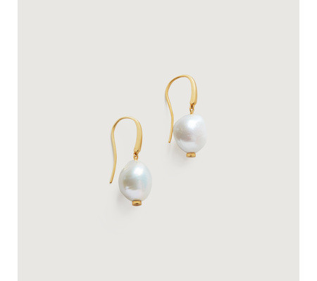 Nura Pearl Wire Earrings | Monica Vinader (Global)