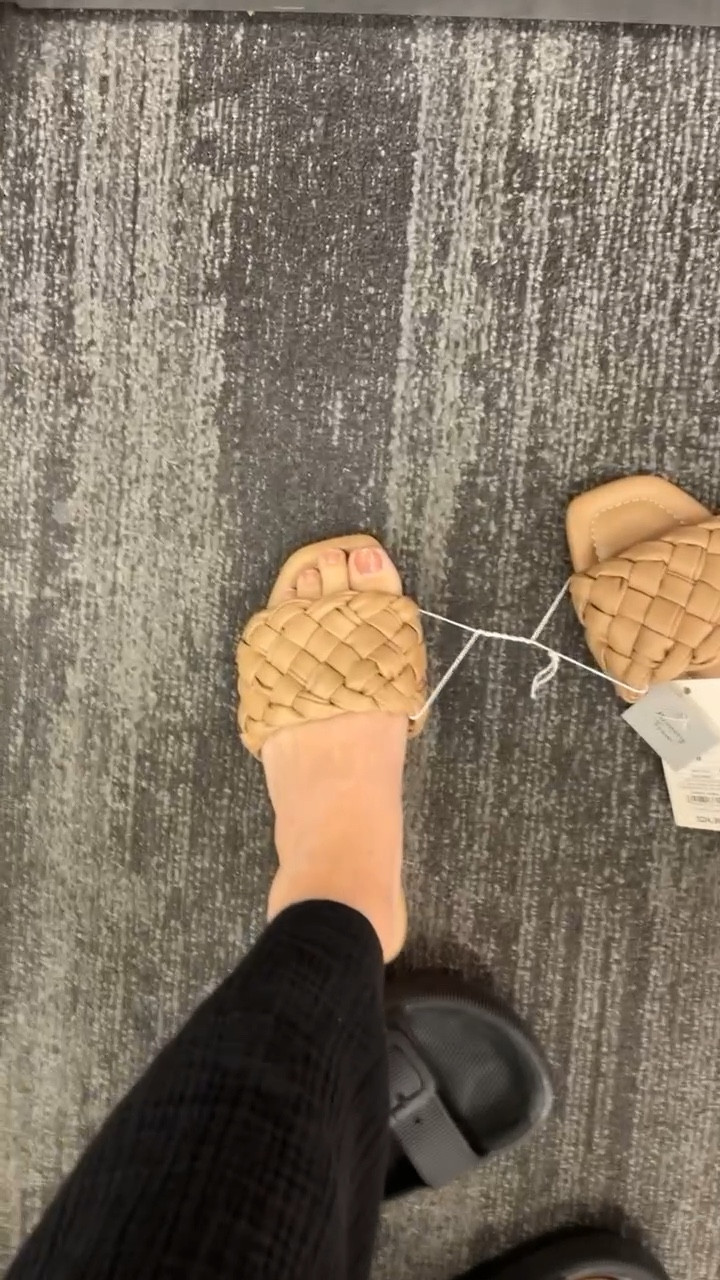 So comfortable and highly rated! Comes in multiple color. Sandals, leather sandals

#LTKshoecrush #LTKunder50