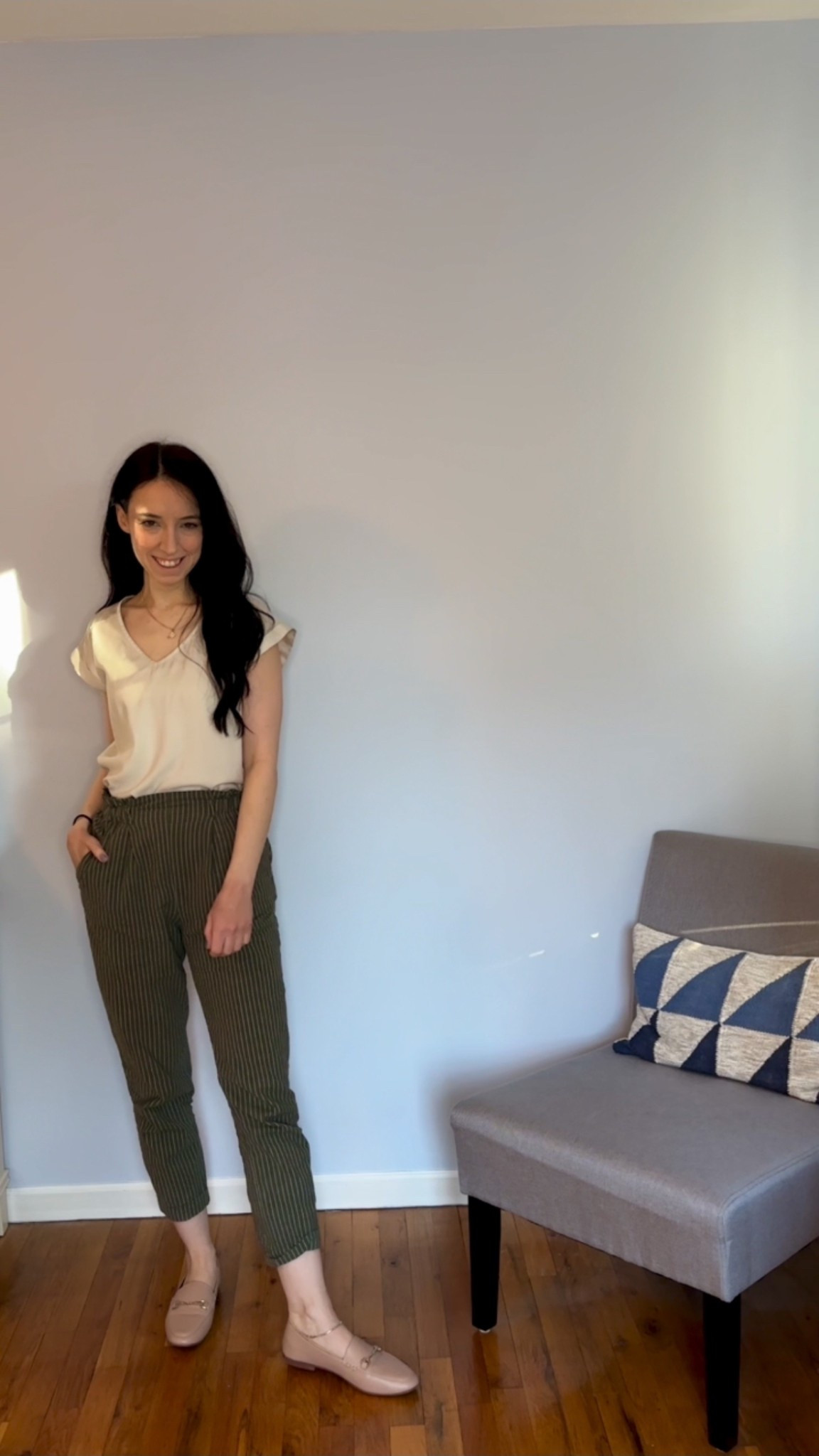 Whit tee size XS
Green pants size S
Tan loafers size 6.5

Work outfit, workwear, spring, causal, minimalist, millennial, easy 

#LTKStyleTip #LTKFindsUnder50 #LTKSeasonal