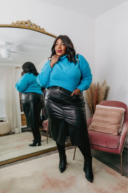  #AD @target @targetstyle #targettuesday #targetpartner 


comment link and I’ll send you all the deets for this weeks Target Tuesday haul

Target Tuesdays never misses 🎯Which look is your fave and where are you wearing it to? 

Sweater XXL
SKIRT 22 (runs big) 

#plussizefashion #plussizetargethaul #plussizetargetfinds

#LTKfindsunder50 #LTKplussize #LTKsalealert