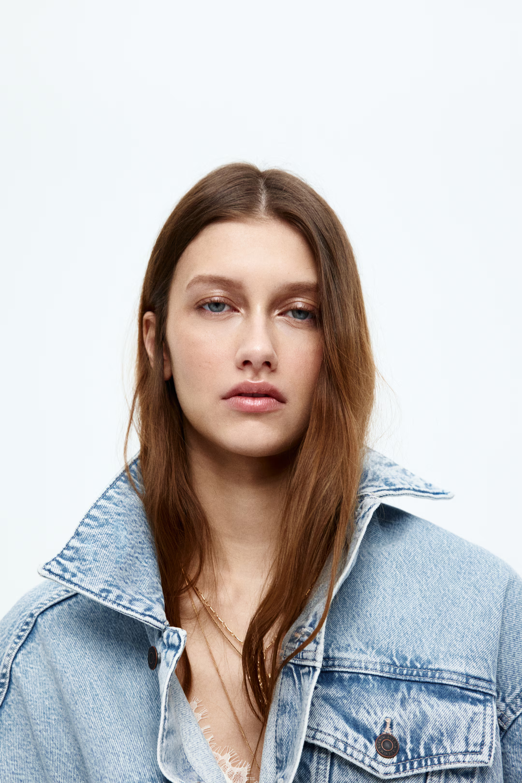 Oversized denim jacket | H&M (UK, MY, IN, SG, PH, TW, HK)