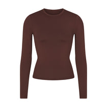 LONG SLEEVE T-SHIRT | SKIMS (US)