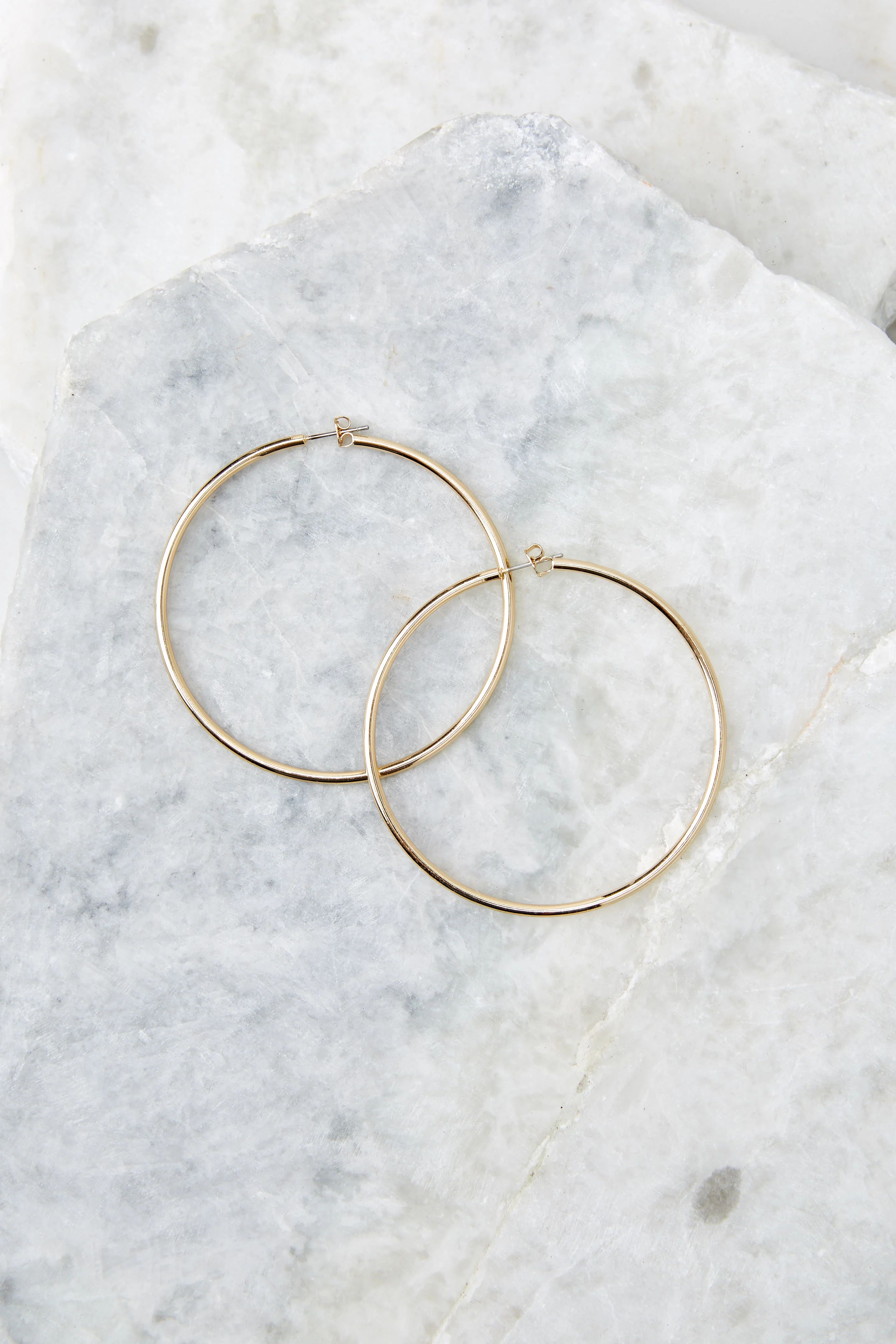 Circle Up Glossy Gold Hoop Earrings | Red Dress 