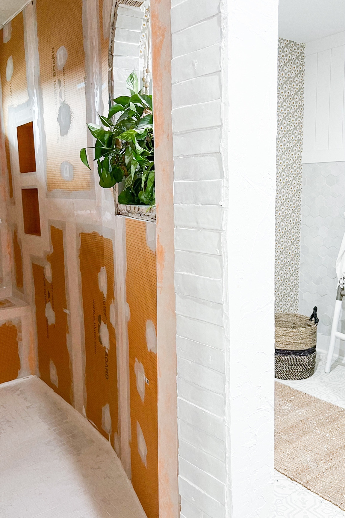 Here’s everything I used to demo and waterproof my shower!



#LTKhome #LTKFind #LTKunder50