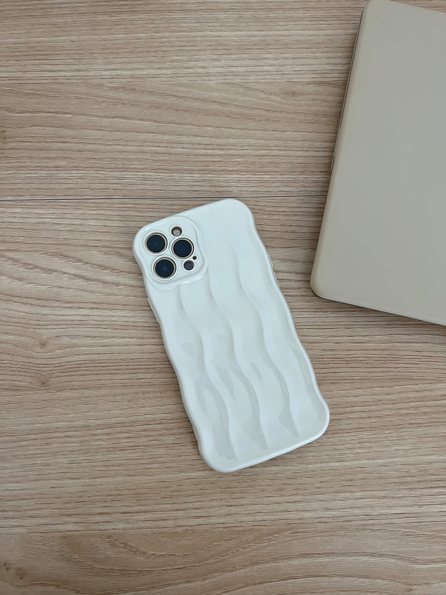 Amazon White iPhone case 

Caseative Water Ripple Pattern Curly Wave Frame

#LTKFind #LTKsalealert #LTKhome