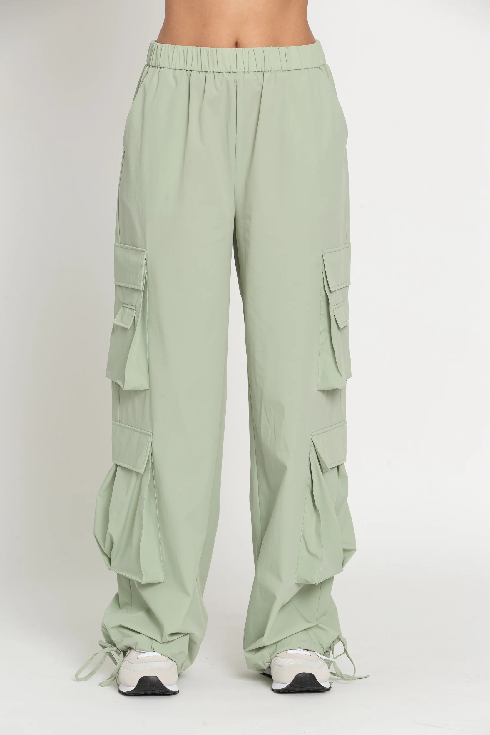 Pistachio Parachute Pants | Gold Hinge