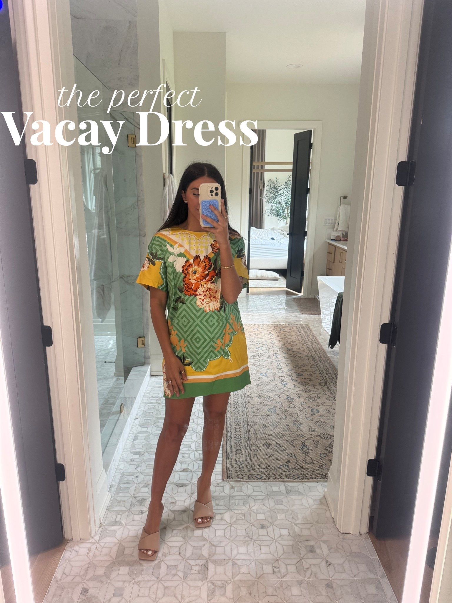 Dress: small

Such a unique and beautiful print on this dress! Stunning for vacays or special occasions 