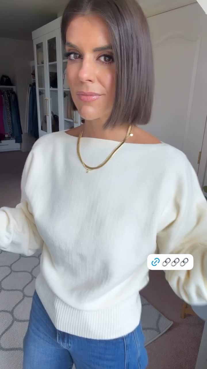 Size small in sweater size 0 in jeans

#LTKootd #LTKdayinmylife #LTKgrwm