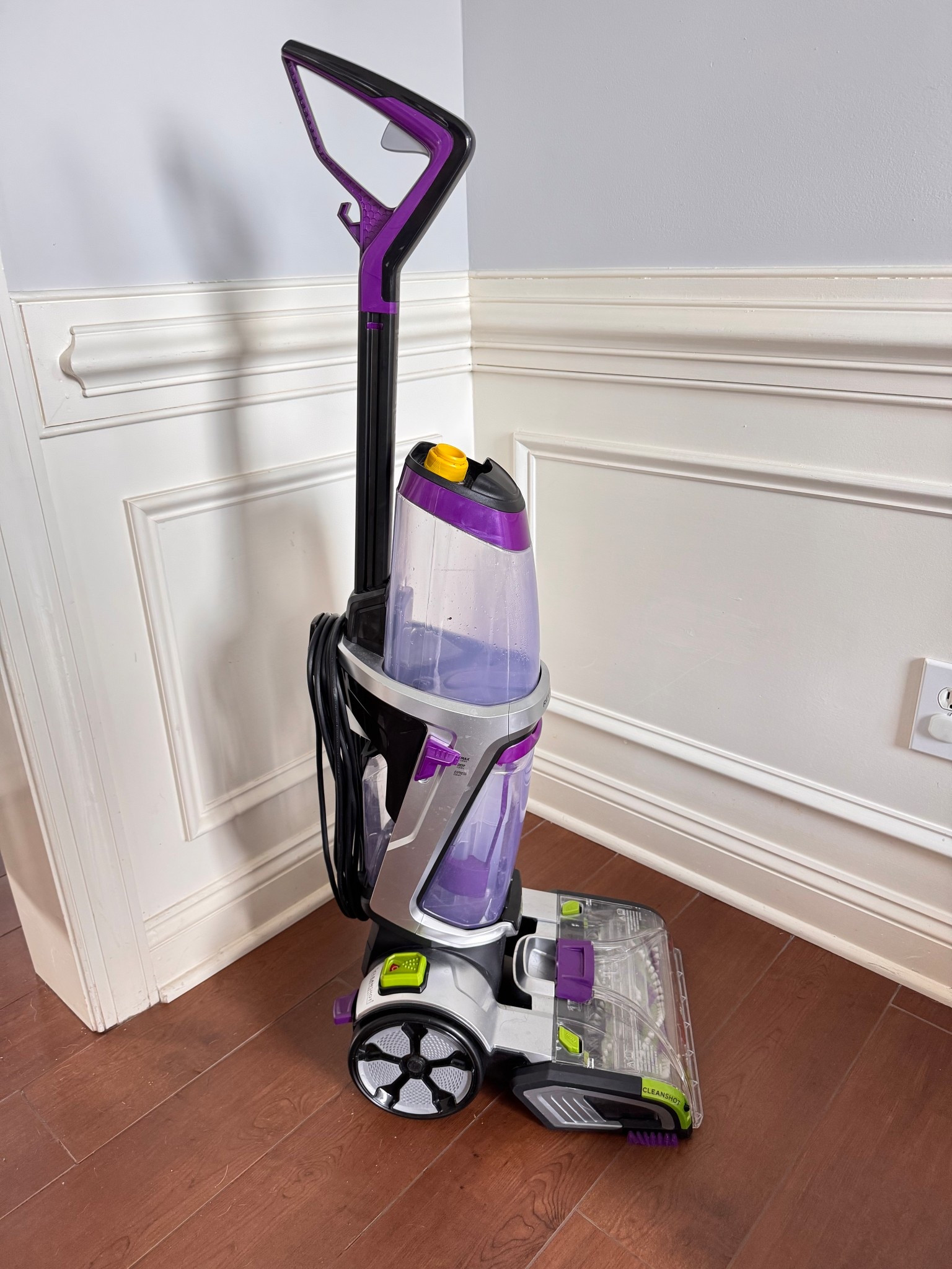 My friends know my obsession with shampooing my carpets. I have 2 dogs, 2 kids and a husband 🤣 So this beauty is an essential in my household

#LTKHome #LTKFamily