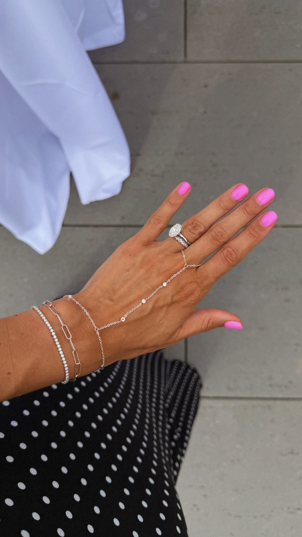 hand chain 💓⭐️

#LTKSeasonal #LTKWedding #LTKgrwm