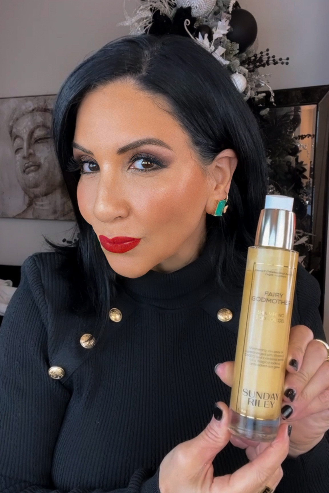 Clean Beauty Talk 
Sunday Riley Edition 
Holiday Body Shimmer Dry Oil 

#LTKGiftGuide #LTKbeauty