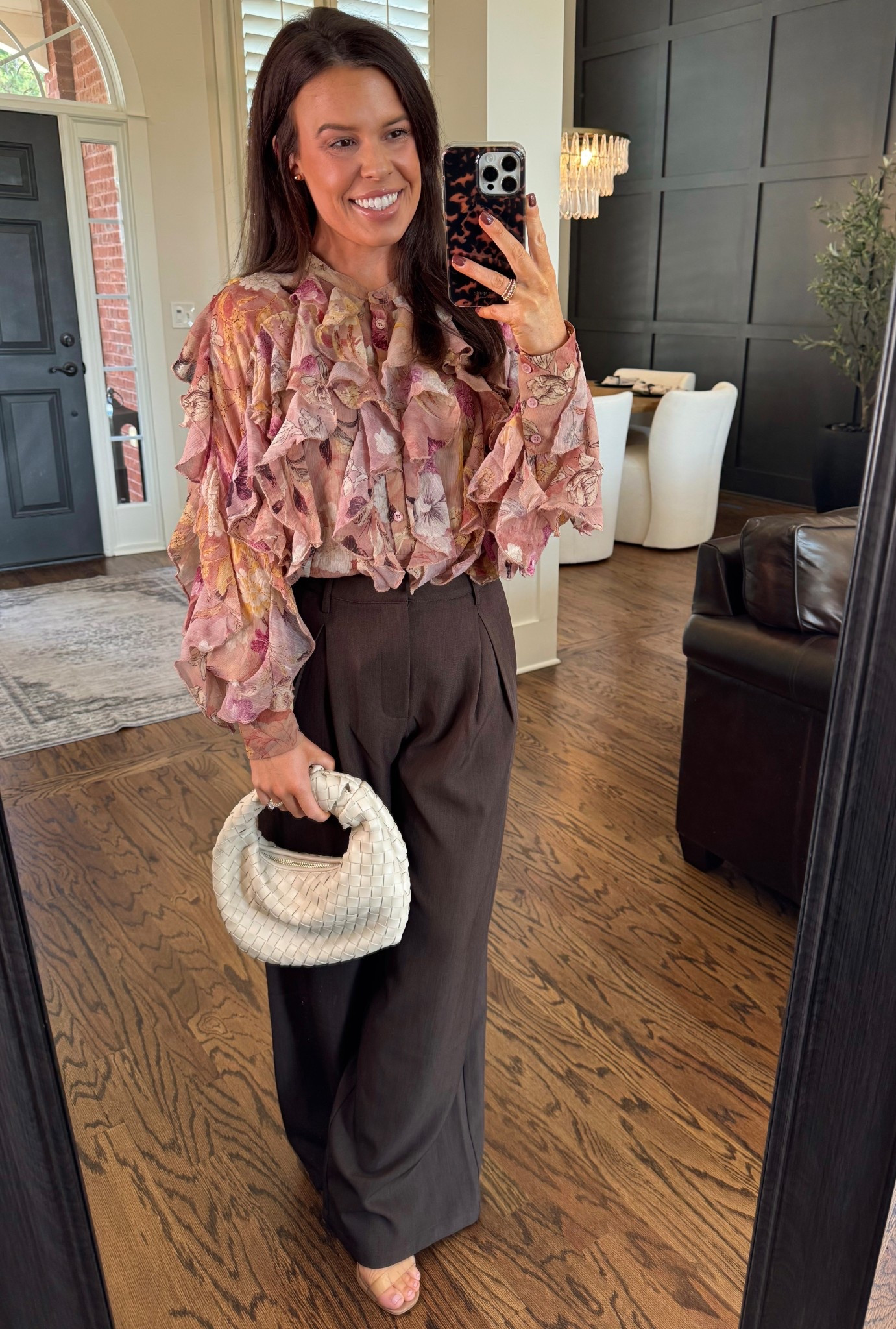Bring on the Fall fashion 😍✨ top is from Hart Style Boutique!


#LTKFallSale #LTKSeasonal #LTKStyleTip