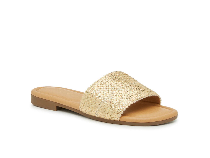 Spring shoes - ON SALE, $30, metallic raffia slides 

 #springshoes  #raffia #raffiaslides #spring #under30 #slides #LTKSaleAlert #springsandals @DSW 

#LTKSeasonal #LTKU #LTKOver40