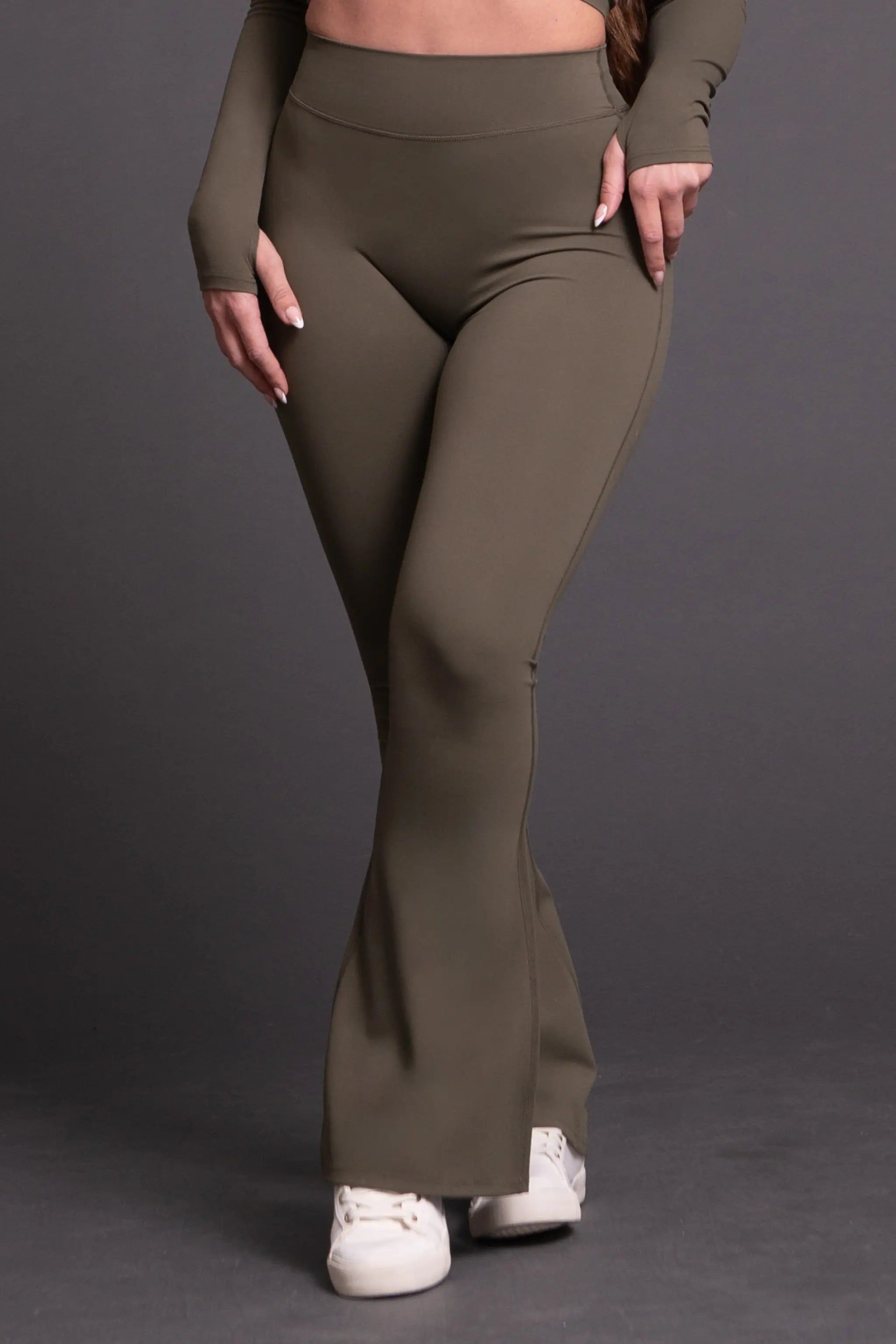 FLARE PANTS | RAYN